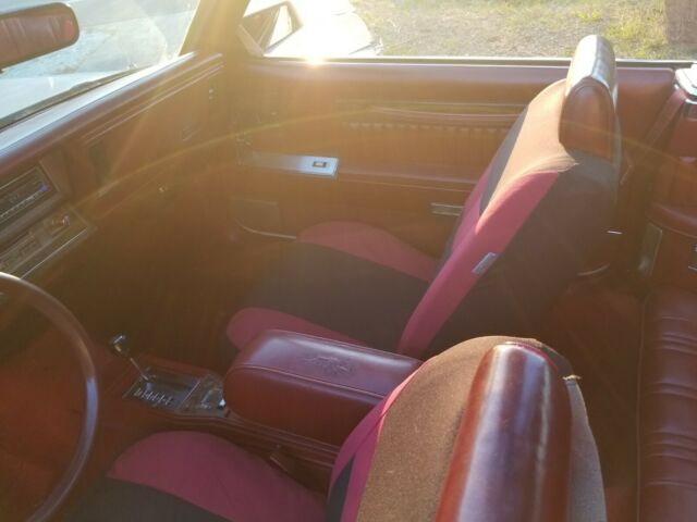 1985 Chrysler LeBaron convertible - photo 9