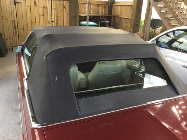 1985 Chrysler LeBaron Base Convertible 2-Door - photo 12