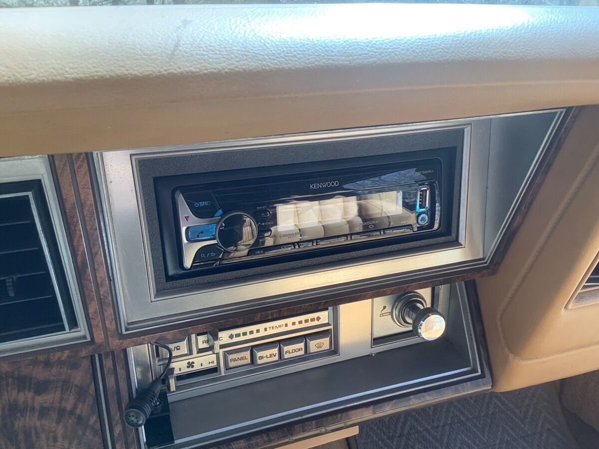 1985 Chrysler LeBaron - photo 13