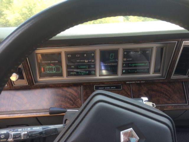 1985 Chrysler LeBaron - photo 6