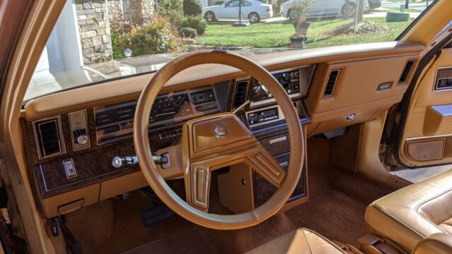 1985 Chrysler LeBaron Mark Cross package - photo 13