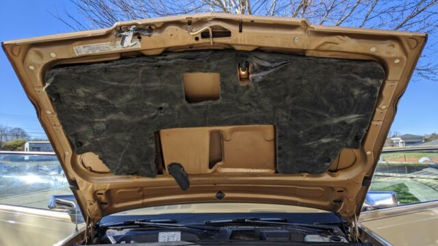 1985 Chrysler LeBaron Mark Cross package - photo 9