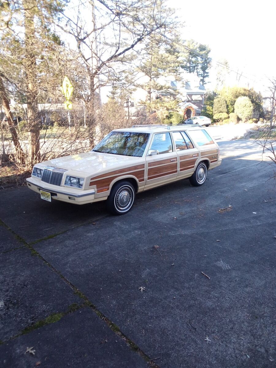 1985 Chrysler LeBaron - photo 3
