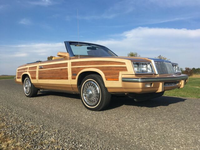 1985 Chrysler LeBaron Town & Country Mark Cross Edition Convertible 1 of 595 1985 Chrysler LeBaron Woody