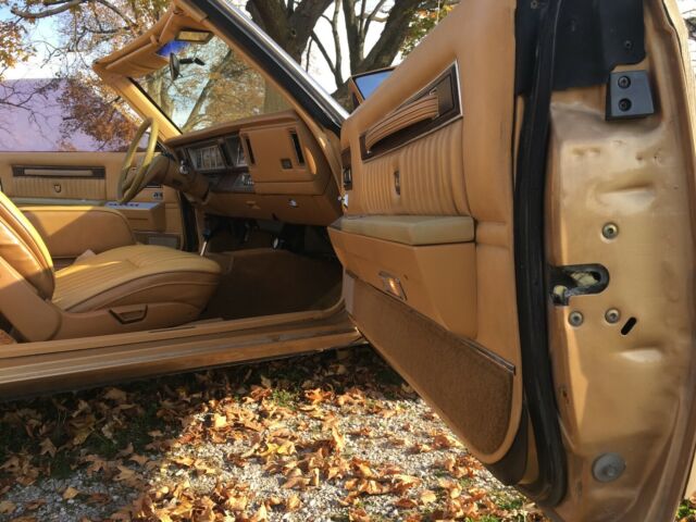 1985 Chrysler LeBaron Woody - photo 11