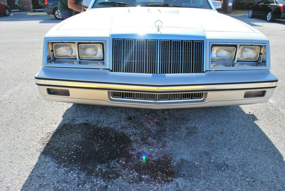 1985 Chrysler LeBaron - photo 6