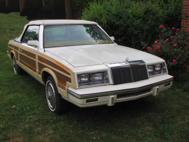 1985 Chrysler Town & Country 2.2L turbo-charged convertible - Mark Cross leather 1985 Chrysler LeBaron Mark Cross premium