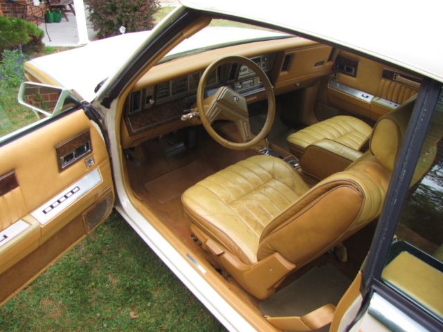 1985 Chrysler LeBaron Mark Cross premium - photo 9