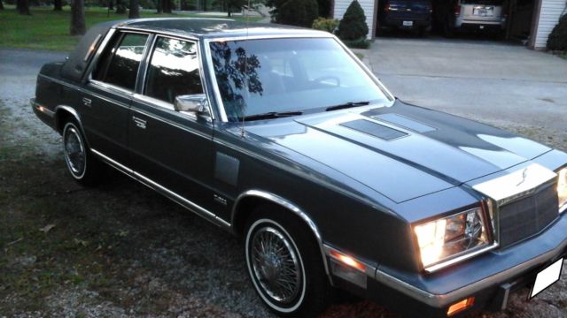 1985 Chrysler New Yorker - photo 3