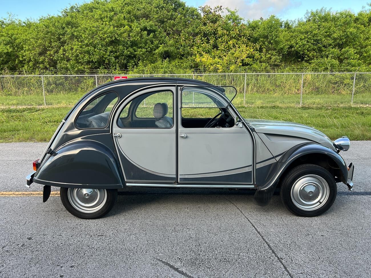 1985 Citroen 2CV Charleston Ragtop - photo 12