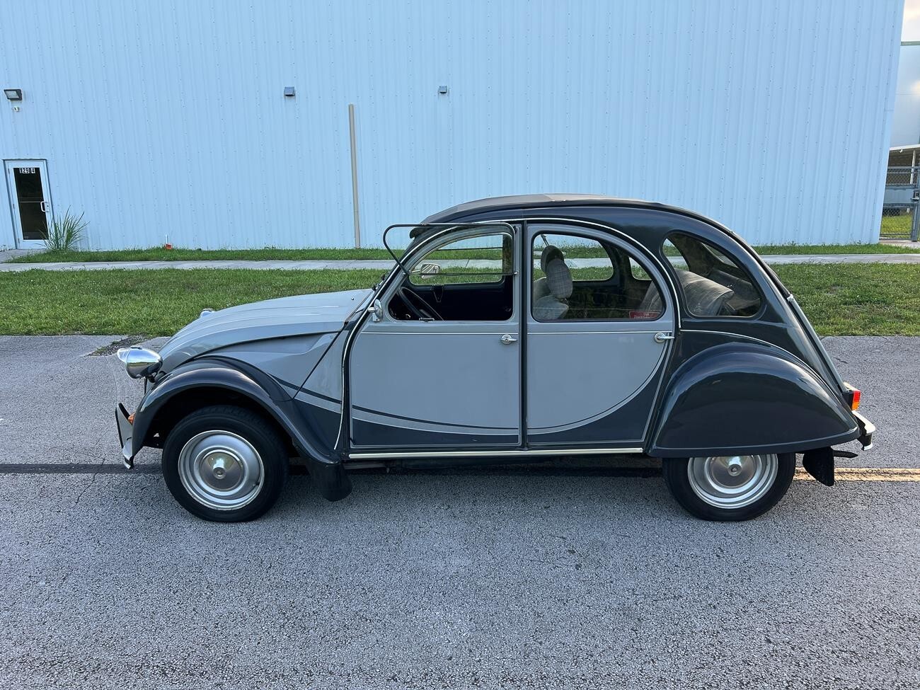 1985 Citroen 2CV Charleston Ragtop - photo 3
