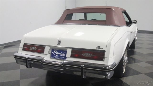 1985 Buick Riviera Convertible - photo 12