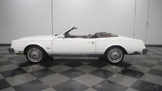 1985 Buick Riviera Convertible - photo 2