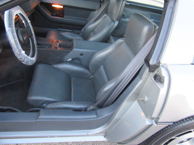 1985 Chevrolet Corvette - photo 11