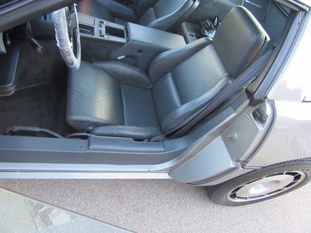 1985 Chevrolet Corvette - photo 12