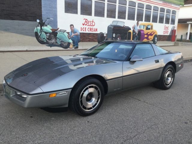 1985 Chevrolet Corvette - photo 2
