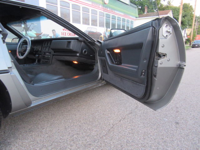 1985 Chevrolet Corvette - photo 9