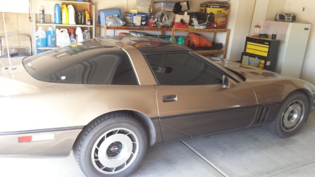 1985 Chevrolet Corvette 2 dr cpe - photo 2