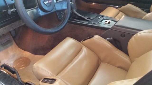 1985 Chevrolet Corvette 2 dr cpe - photo 3