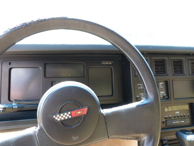 1985 Chevrolet Corvette - photo 11