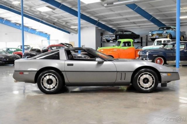 1985 Chevrolet Corvette - photo 8