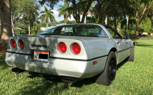 1985 Chevrolet Corvette - photo 5