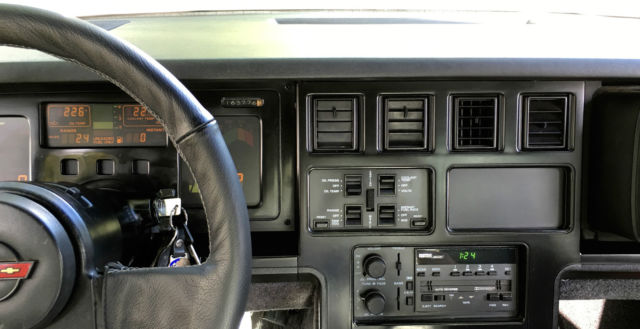 1985 Chevrolet Corvette - photo 8