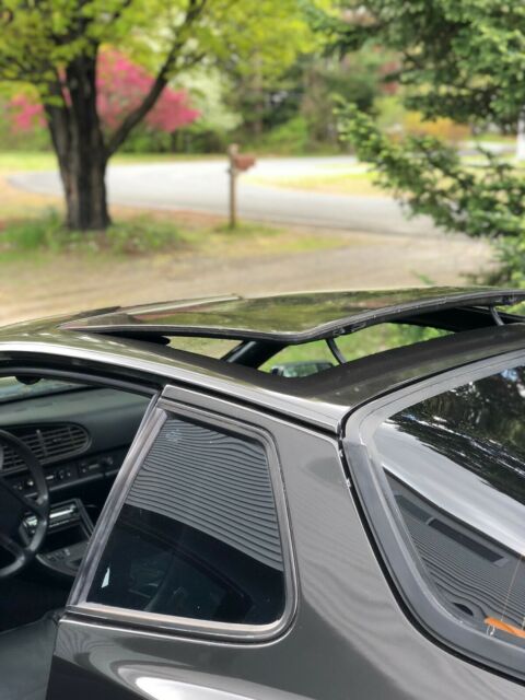 1985 Porsche 944 - photo 11