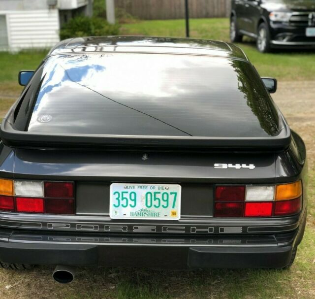 1985 Porsche 944 - photo 3