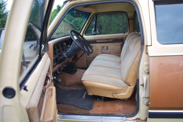 1985 Dodge Ram 3500 - photo 8