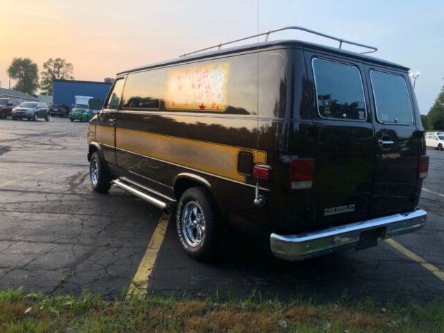 1985 Chevrolet G20 Van - photo 4
