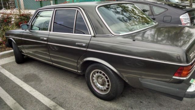 1985 Mercedes-Benz 300-Series - photo 3