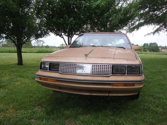 1985 Oldsmobile Ciera LS - photo 2