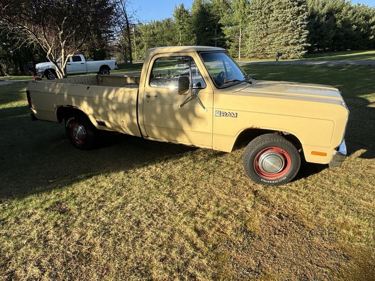 1985 Dodge Ram 2500 D200 - photo 3