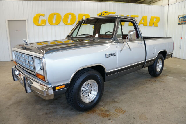 1985 Dodge Other Pickups Royal SE - photo 2