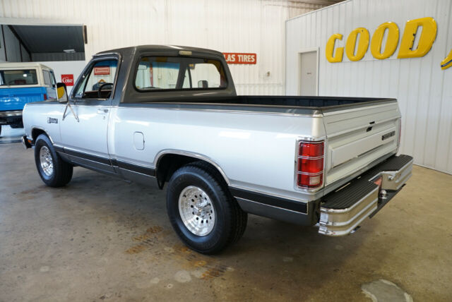 1985 Dodge Other Pickups Royal SE - photo 4