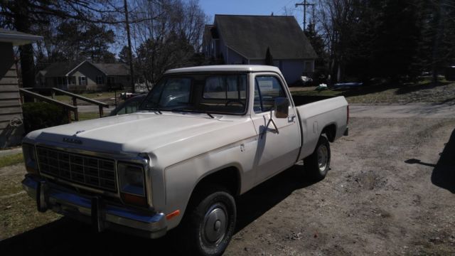 1985 Dodge Ram 1500 Prospector - photo 2