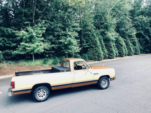 1985 Dodge Ram 1500 - photo 5