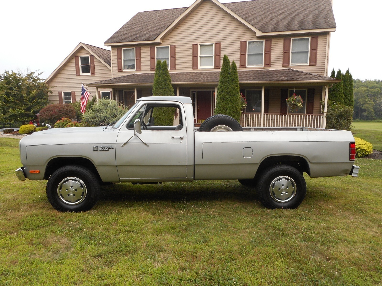 1985 Dodge Ram 2500 - photo 2