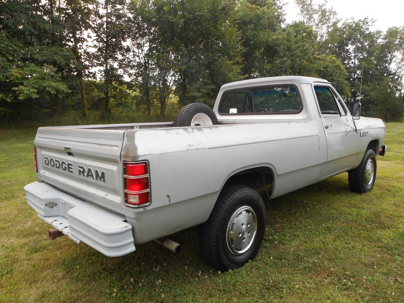 1985 Dodge Ram 2500 - photo 5