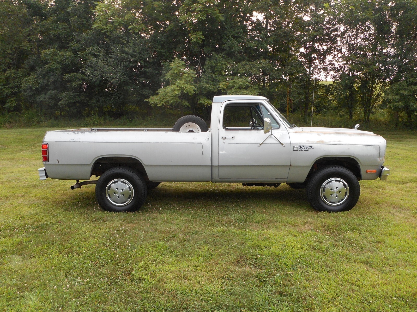 1985 Dodge Ram 2500 - photo 6
