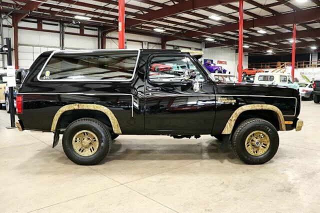 1985 Dodge Ramcharger -- - photo 6