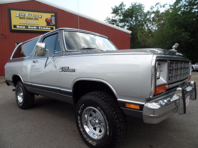 1985 Dodge Ramcharger 5.9L 360 4-speed manual stick shift 4x4 Low mile 99-photos 1985 Dodge Ramcharger 4x4 2-door SUV 4-speed manual Stick Shift