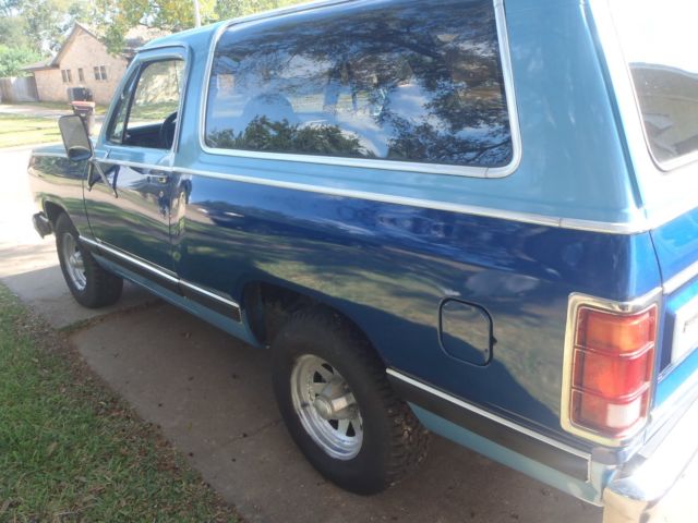 1985 Dodge Ramcharger 2 door - photo 2