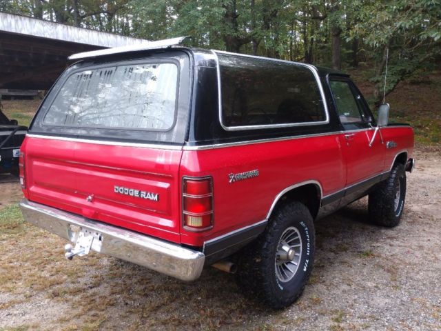 1985 Dodge Ramcharger Prospector - photo 7