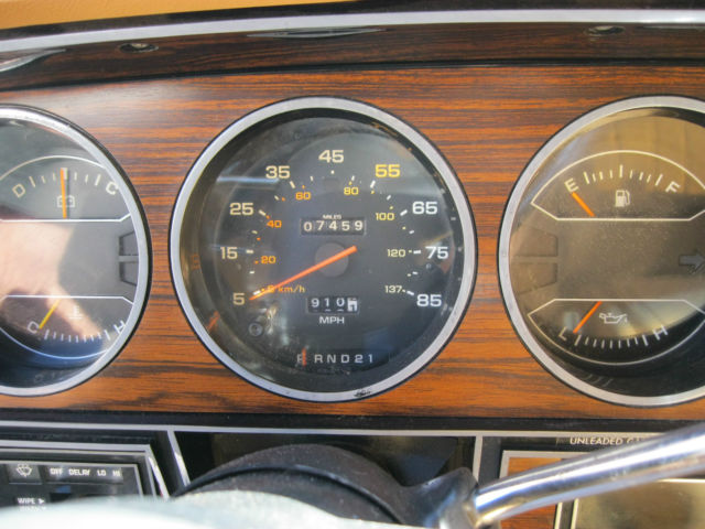1985 Dodge Ramcharger Cloth Interior - photo 12