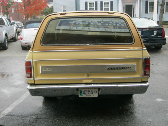 1985 Dodge Ramcharger Cloth Interior - photo 12