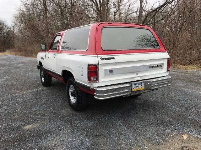 1985 Dodge Ramcharger Prospector - photo 3