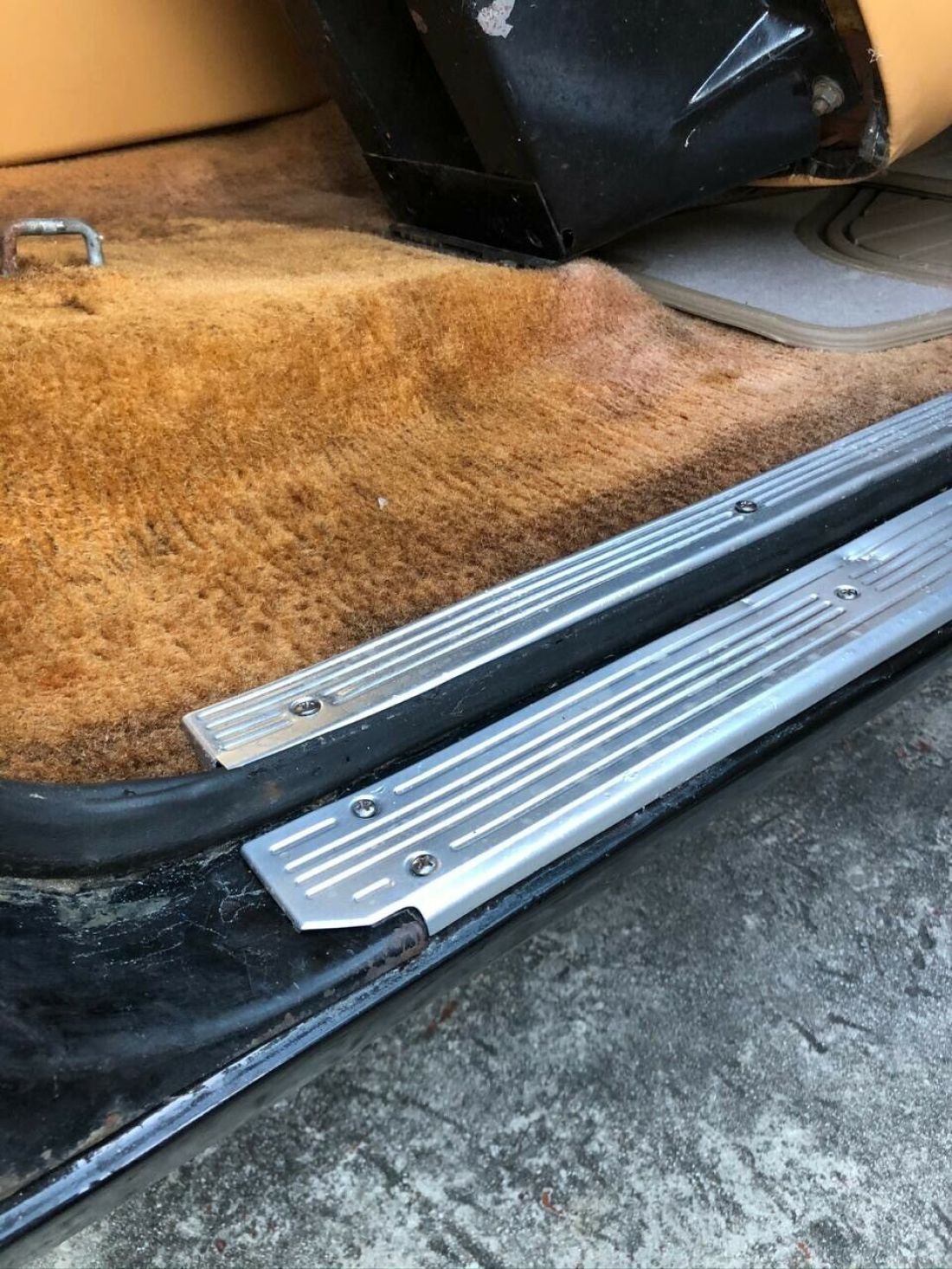1985 Dodge Ramcharger Royal Prospector LE - photo 10
