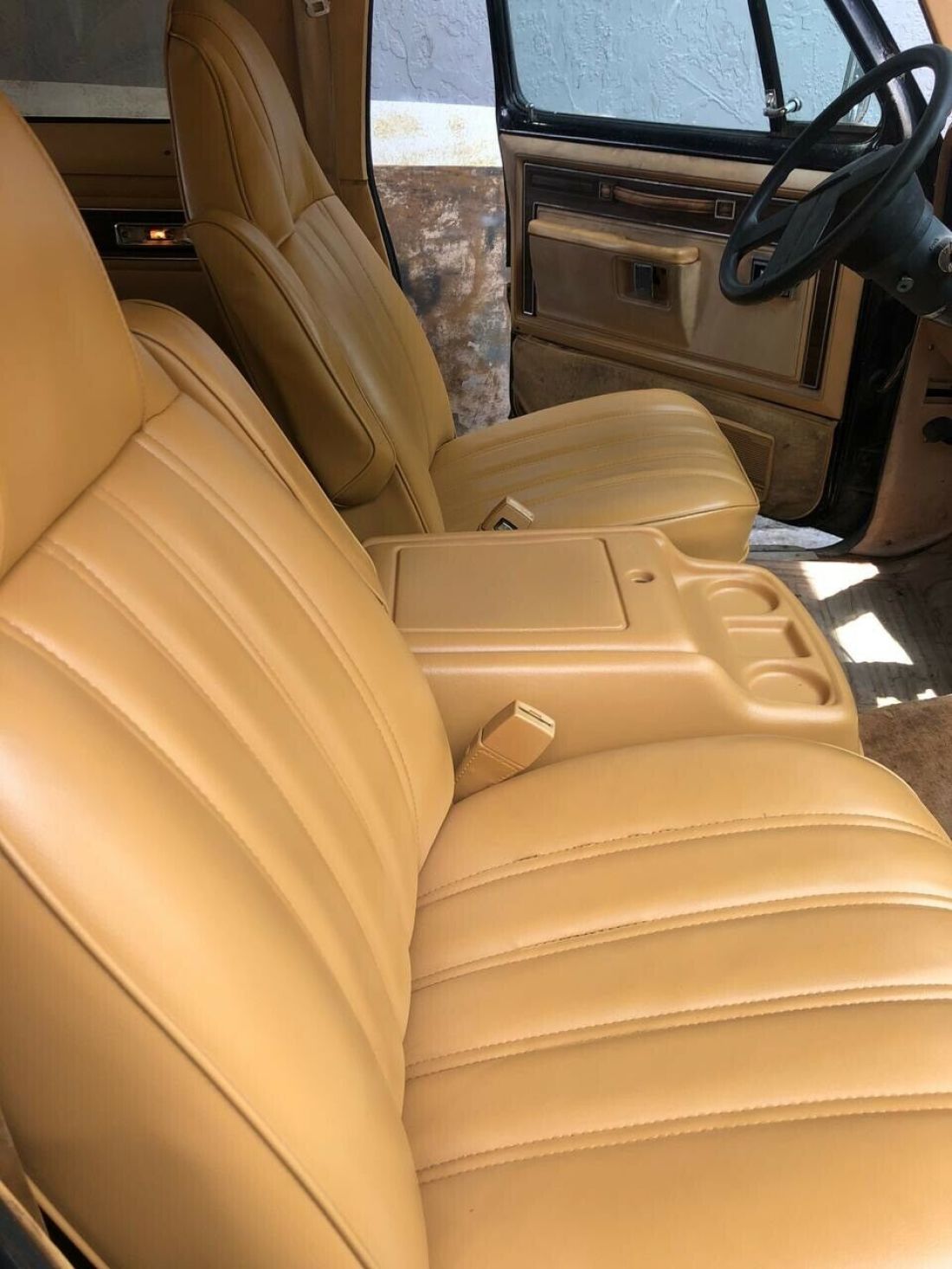 1985 Dodge Ramcharger Royal Prospector LE - photo 6